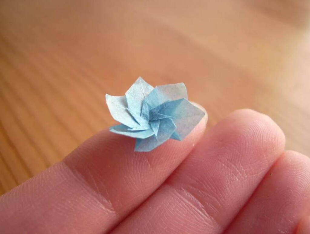 Мини оригами, созданные при помощи пинцета